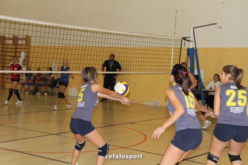 111116 volley 082y_tn.jpg